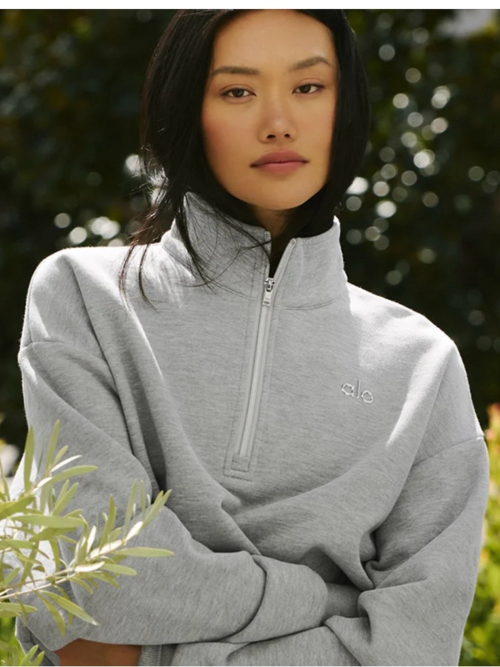 ALO Yoga Light Gray Pullover with Logo Tag